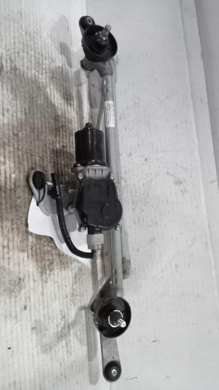 2019 INFINITI QX50 Wiper Motor OEM 288006CA0A 63K Miles White