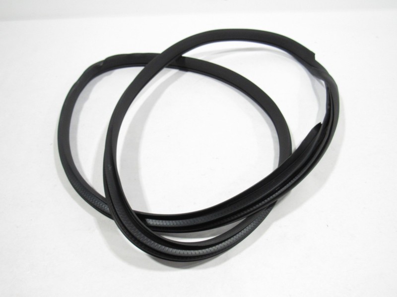 Mercedes E63 S W213 2018 Rear Left Door Window Weatherstrip Rubber Seal 18-20;:O