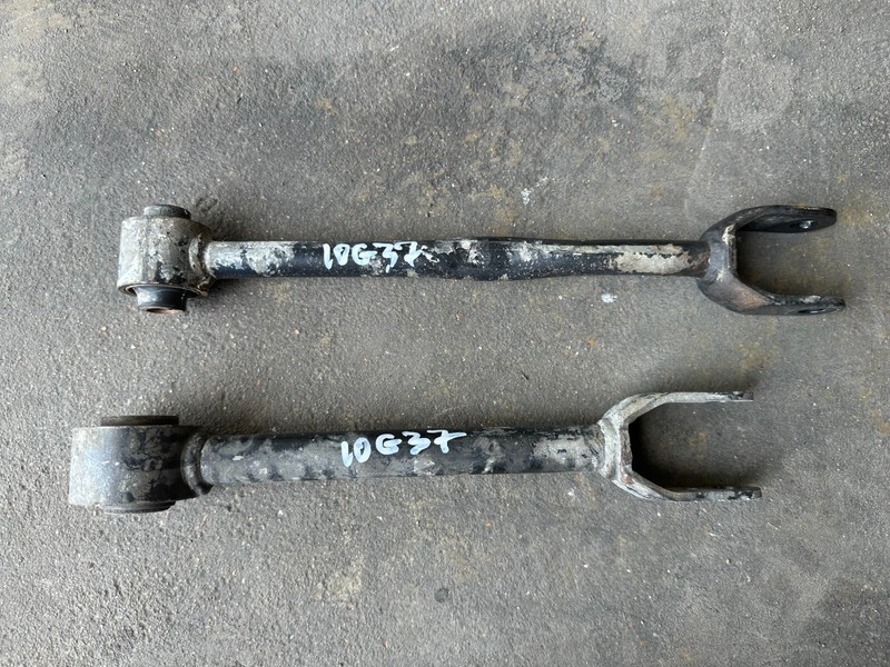 10-13 INFINITI G37 G25 sedan REAR CONTROL ARM short and long pair OEM