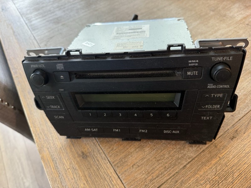2010 2011 Toyota Prius Am Fm Cd Player Radio Receiver OEM 86120-47290