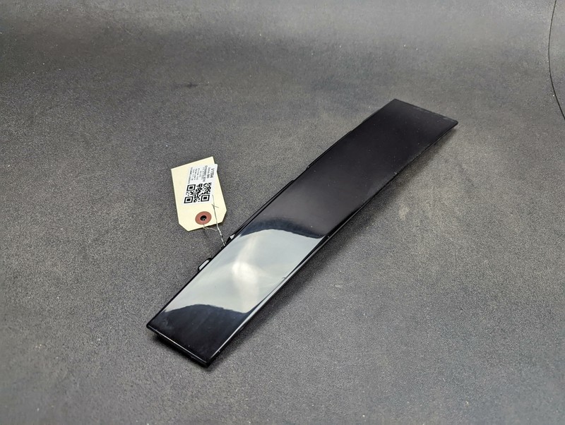 Rear Left Door Window Front Side Molding 2018 Volvo S60 30784001 2014 - 2017