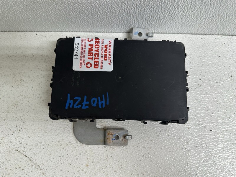 2017-2021 Nissan Titan Body Computer Control Module Bcm Bcu Oem