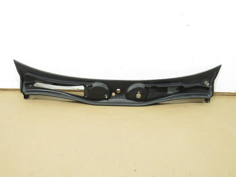 14-18 Aston Martin Vanquish 2014 Under Windshield Cowl Panel Trim Cover |:Y