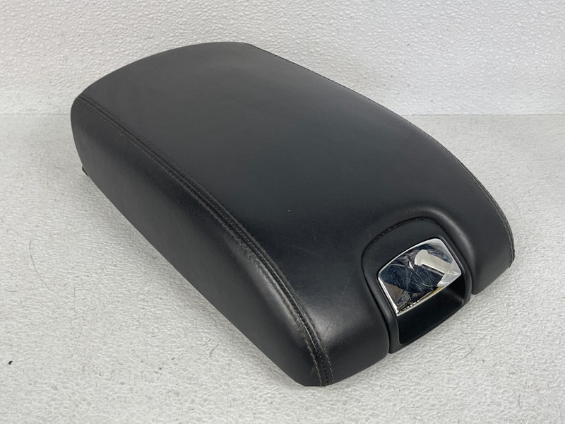 ⭐07-11 JAGUAR XK CENTER CONSOLE ARM REST COMPARTMENT TRAY COVER INTERIOR LOT2367