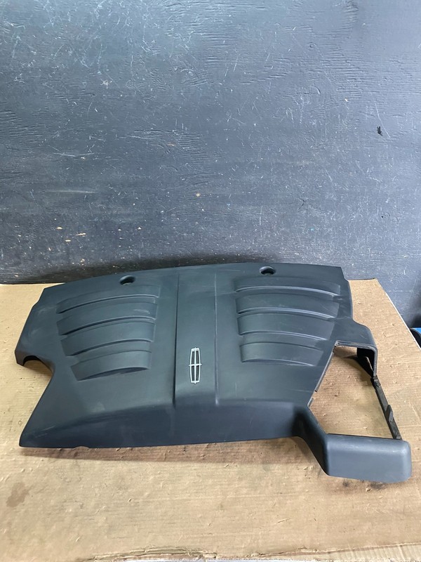 2004 Lincoln Aviator Engine Plastic Trim Motor Cover O8229 PS