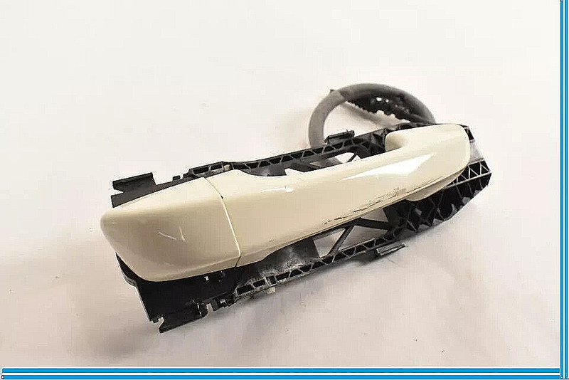 11-17 Porsche Cayenne 958 Front Left Side Exterior Door Handle White OEM