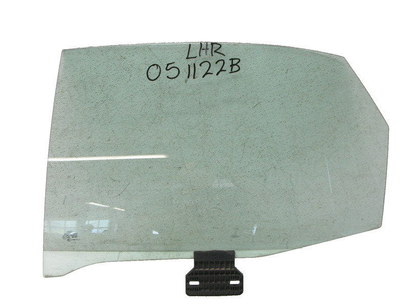 04-08 AUDI B7 A4 QUATTRO SEDAN GLASS WINDOW LEFT DRIVER REAR OEM 051122B