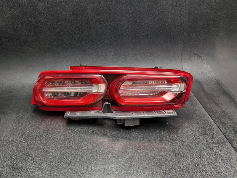 Rear Left Tail Light Lamp 2019 Chevrolet Camaro 84529730 2020 2021 2022 - 2024