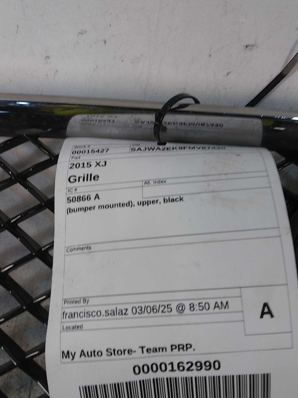2015 Jaguar XJ Grille C2D23092 OEM White Used 101K Mileage
