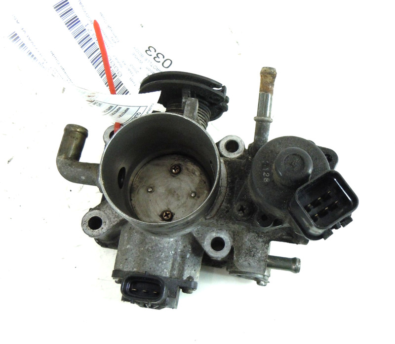 1999-2004 Chevrolet Geo Tracker 2.0L Throttle Body OEM