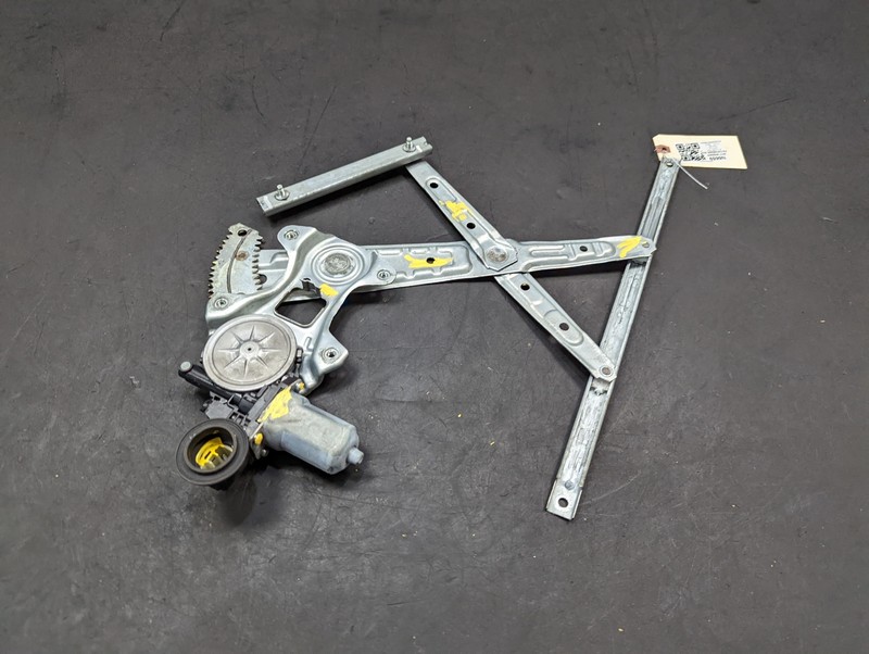 Rear Left Driver Door Window Regulator 2017 Nissan Pathfinder 82721-3KA1A 13-19