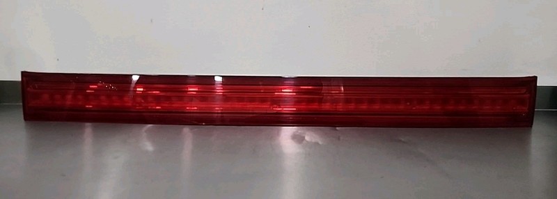 15-2019 Lincoln MKC Trunk Rear Gate Center Tail Light Lamp OE EJ78138433AE