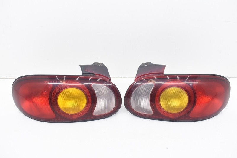 1999 MAZDA NB MIATA CONVERTIBLE REAR LEFT RIGHT OUTER TAIL LIGHT LAMPS OEM KW88