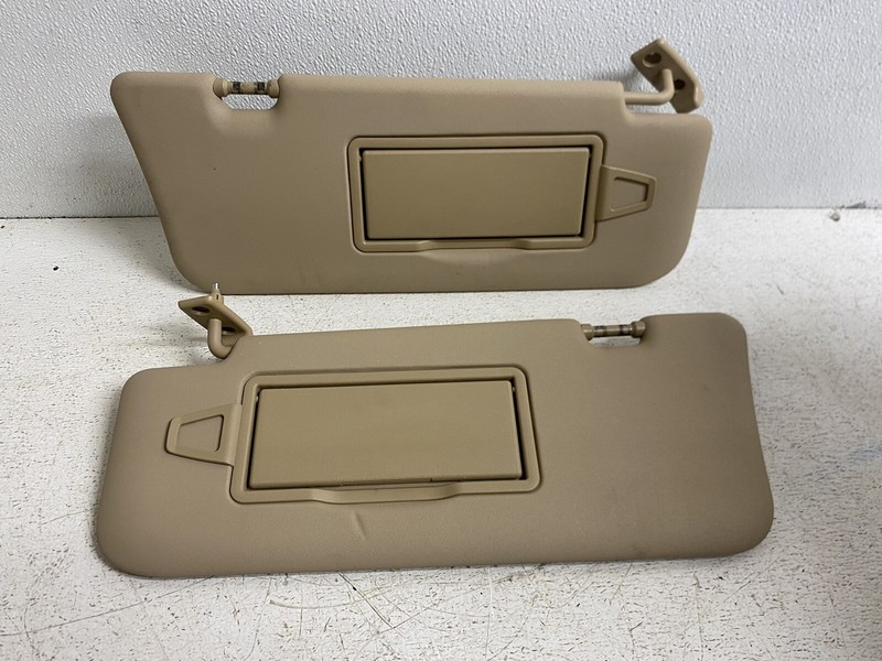 2010-2012 Mercedes GL450 w Sunroof Sun Visor Pair Tan Beige Mirror Cloth Primary