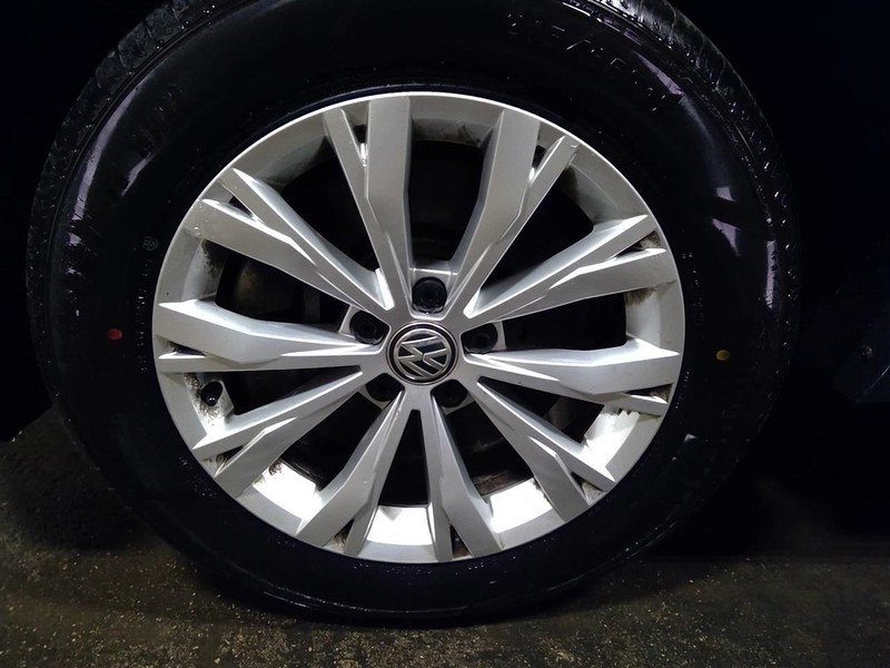 Rim Wheel 17x7 Alloy 10 Spoke Silver Fits 18-20 TIGUAN 1765620