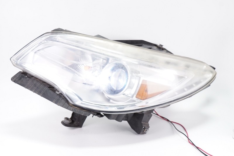BUICK ENCLAVE Left LH Headlight Headlamp HID XENON NON AFS OEM 2013 - 2017