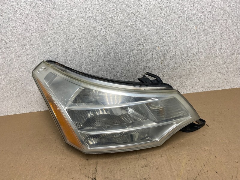 2008 2009 2010 2011 Ford Focus Right Passenger Rh Side Headlight AE6889 DW