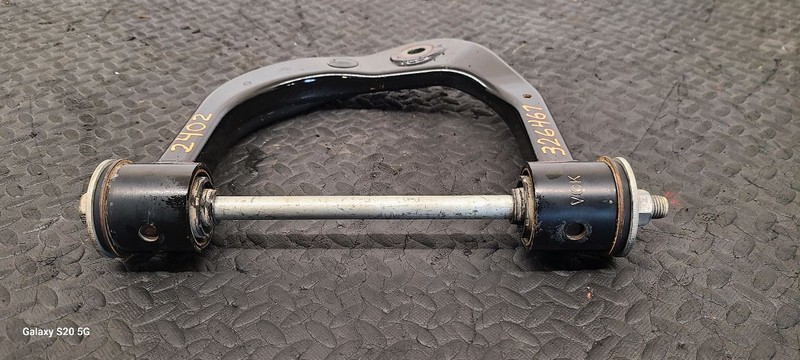 00-06 Toyota Tundra Front Right Passenger Upper Control Arm OEM 48610-34010