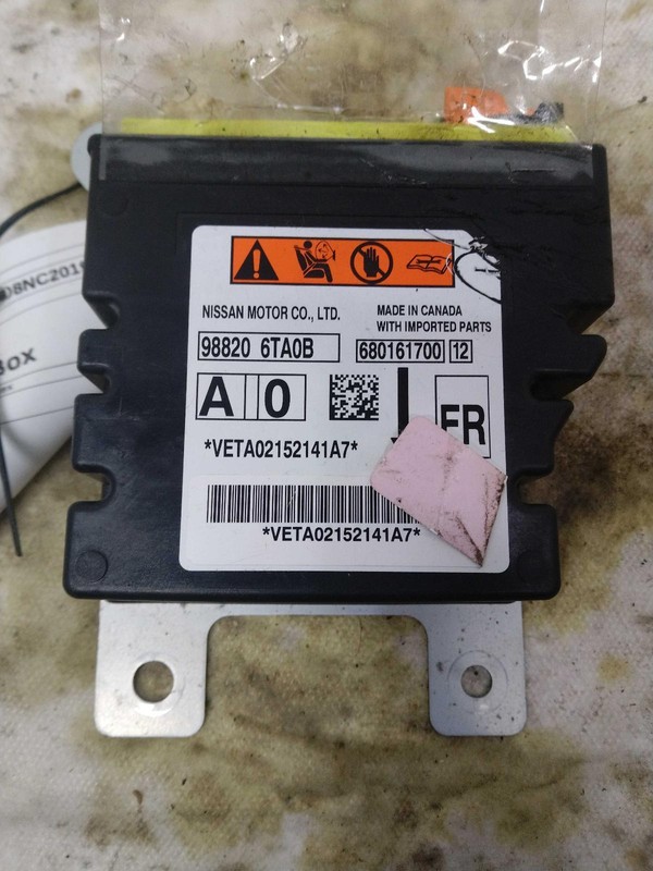 Used Air Bag Module fits: 2022 Nissan Pathfinder Air Bag center console Grade A