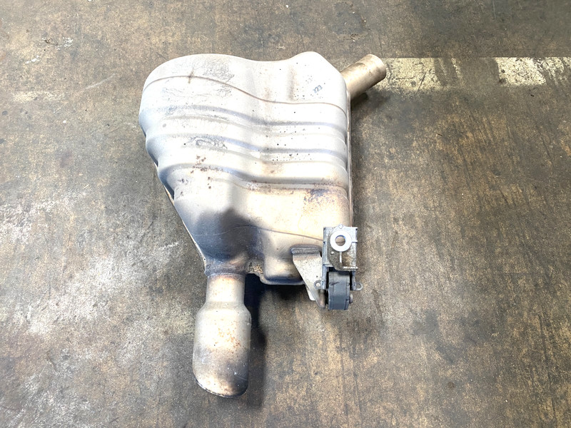 2013-2016 AUDI A5 2.0L REAR LEFT EXHAUST MUFFLER OEM #A0.31