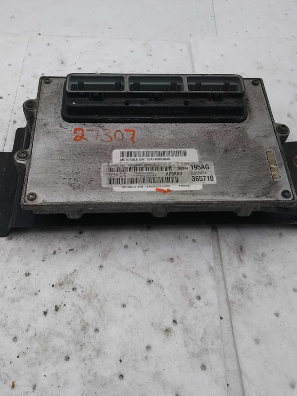 2003 Jeep Liberty Engine Control Module ECM 3.7L OEM 560294 202K Miles