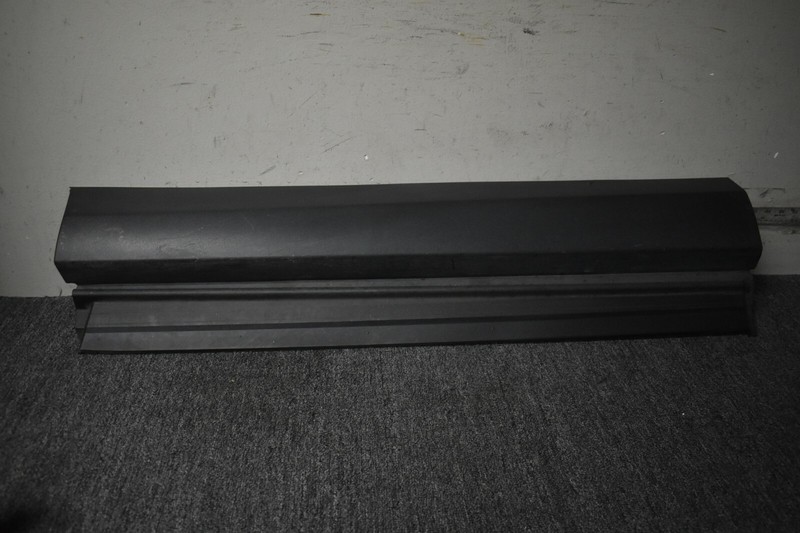 2016-2018 TOYOTA RAV4 LOWER MOLDING FACTORY OEM