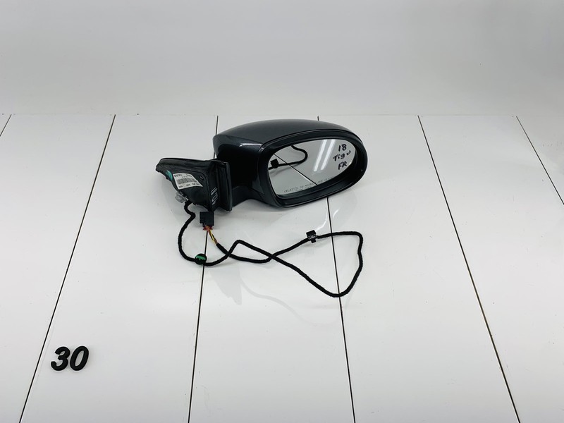 17-18 VOLKSWAGEN TIGUAN LIMITED RIGHT SIDE EXTERIOR REAR VIEW MIRROR OEM
