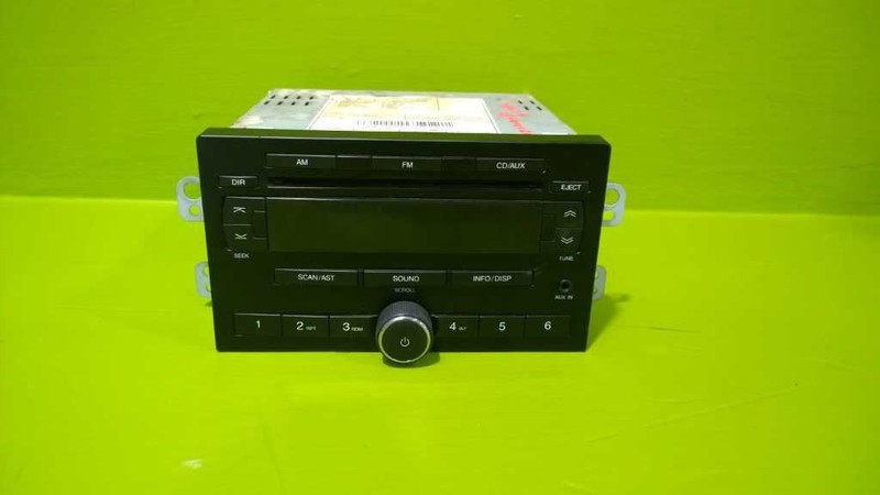 05 06 07 08 FORENZA FACTORY RADIO AM FM STEREO CD OEM 3863-2