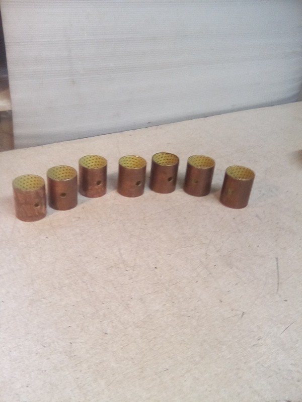 Lot Of 7 GGB Bearings 024DXR032