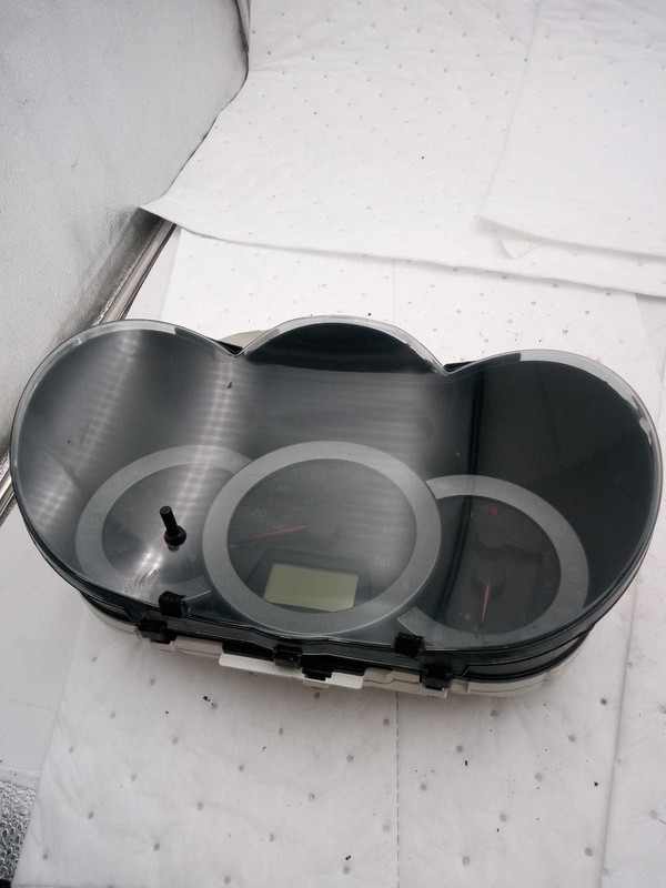 Toyota RAV4 2011 Speedometer 838000R011 7736