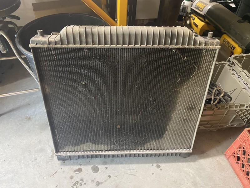 2005 Ford E250 Radiator OEM