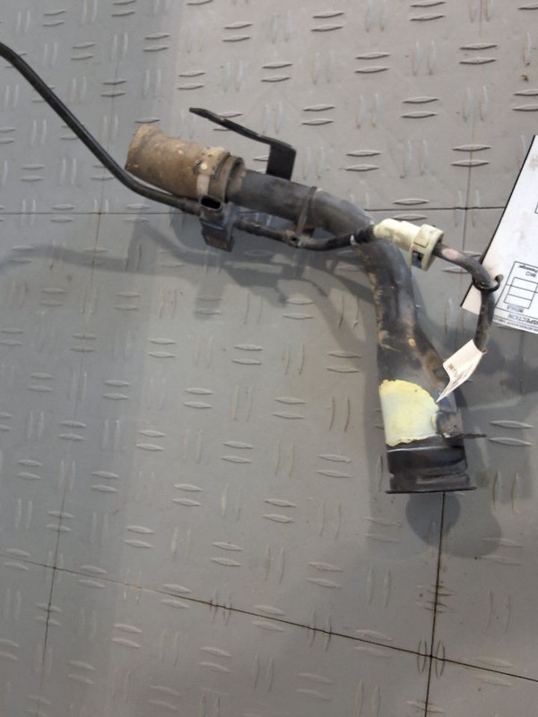 2018-2019 Jeep Wrangler 2.0L 3.6L fuel filler neck gas fill tube hose 52029777AE
