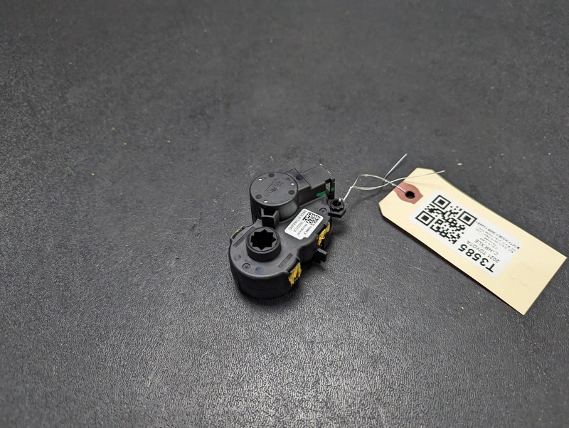 A/C Heater Flap Door Actuator Motor 2021 Toyota C-HR T32096B 2018 2019 - 2022