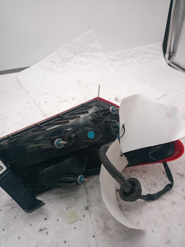 2023 Chevrolet Malibu Right Tail Light Assembly - White - Used, 32K Miles