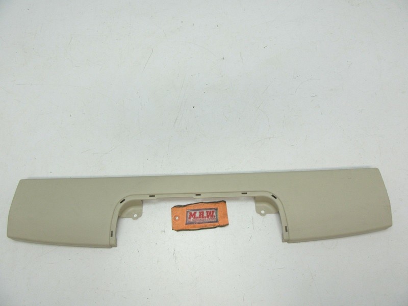FITS HATCH COVER AROUND THIRD BRAKE TAILLIGHT TOP CENTER MIDDLE TRUNK DECK LID