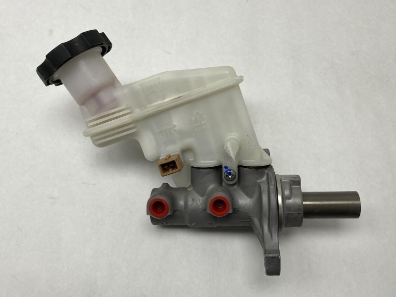 Brake Master Cylinder 58510-2K820 Fits 2012-2013 Kia Soul 76263