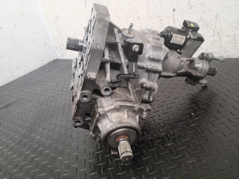 18-20 Chevrolet Traverse Transfer Case Assembly Confirm OEM 412-00727