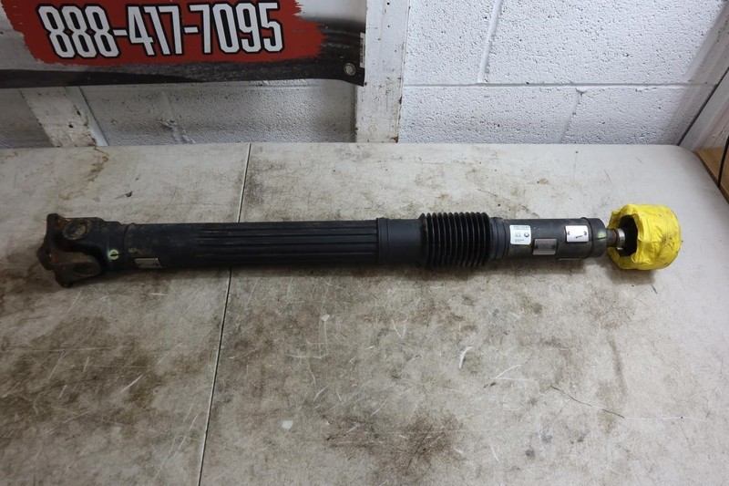 2018-2025 Jeep Wrangler JL Gladiator JT OEM Front Drive Shaft Assembly 68272525