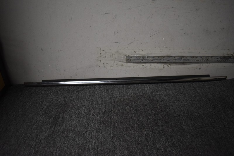 LINCOLN WINDOW WEATHER STRIP FACTORY OEM