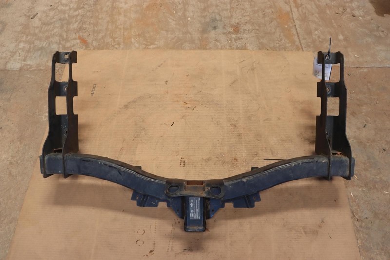 2014-2019 CHEVY SILVERADO 1500 REAR BUMPER TOW TOWING HITCH BAR SUPPORT OEM