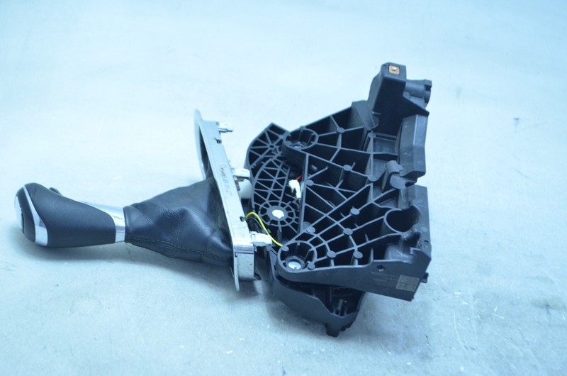 16-18 CHEVROLET CRUZE AUTOMATIC TRANSMISSION SHIFTER GEAR SELECTOR OEM
