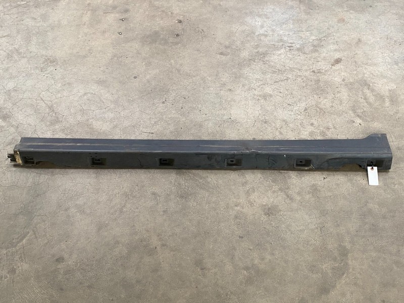 ⭐2008-2015 LAND ROVER LR2 RIGHT SIDE SKIRT ROCKER PANEL MOLDING OEM LOT2355