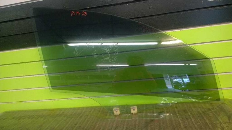 05 07 08 MAZDA 3 SDN PASSENGER RIGHT FRONT WINDOW DOOR GLASS OEM 1375-25