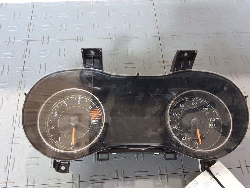 Speedometer Cluster 140 MPH 7.0" Screen Fits 17-18 CHEROKEE 3446989