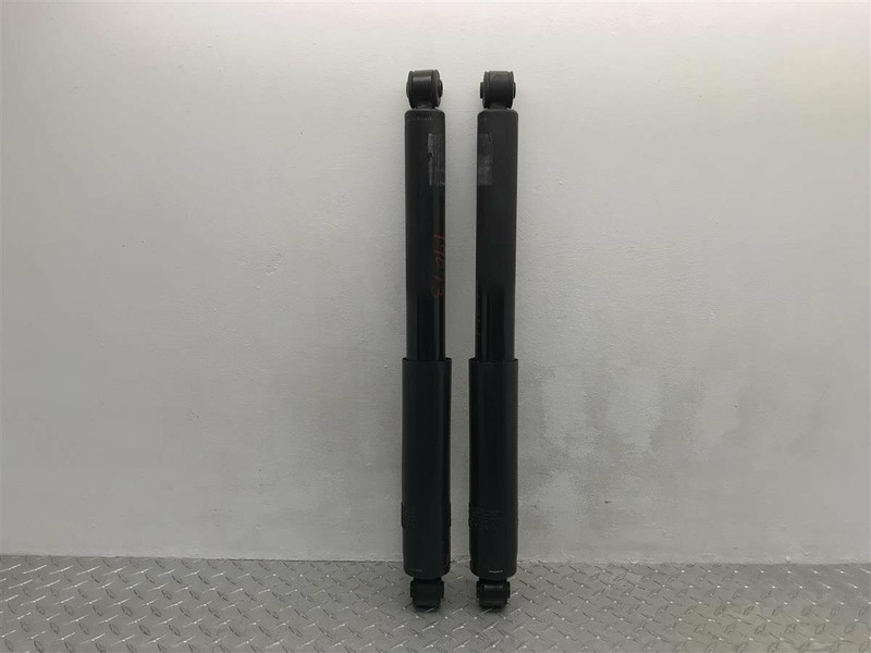2007 CHEVROLET SILVERADO 1500 NEW STYLE REAR SHOCKS PAIR 5.3L AT 2WD LT OEM