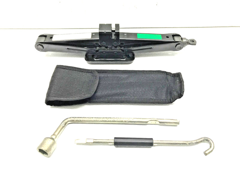 2006-2014 Kia Sedona Scissor Jack & Tool Kit Spare Tire OEM