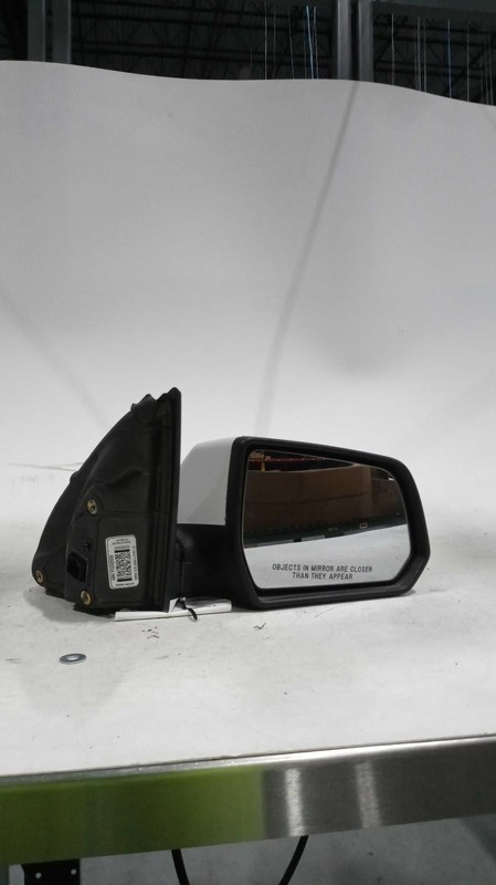 2017 GMC Acadia Right Door Mirror Assembly White 650605 Used 94K Miles
