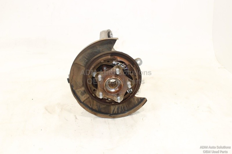 2016-2022 INFINITI Q60 REAR LEFT LH DRIVER SIDE SPINDLE KNUCKLE WHEEL / HUB OEM
