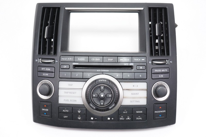 INFINITI FX35 FX45 Heater Climate Control Radio CD Dash Panel OEM 2007 2008