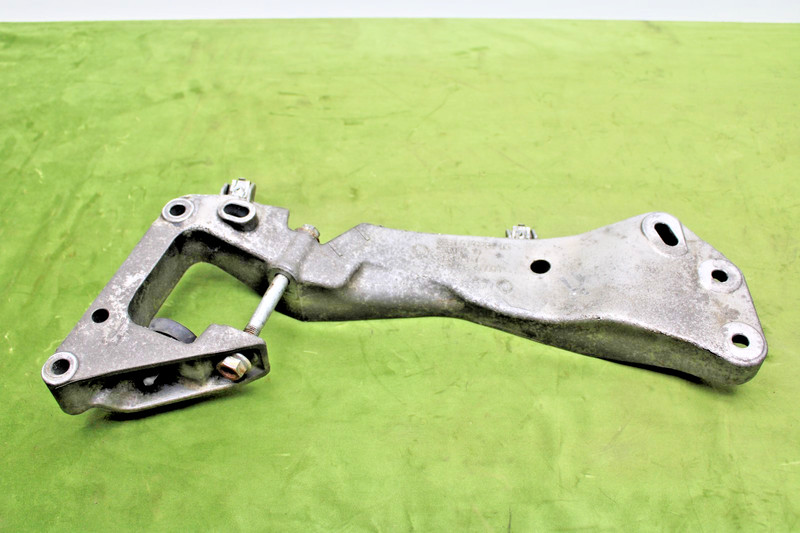 BMW F30 F32 E90 Front AWD Transmission Gear Box Cross Member Mount Support OEM